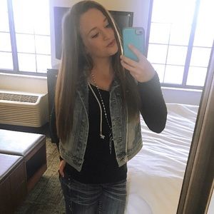 Meet your Posher, Mykelsi